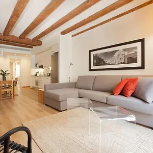 https://whotells-raval.topbarcelonahotels.com